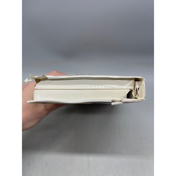 The Tigger Movie VHS Walt Disney Rated G 77 Minutes READ - Picture 3 of 6